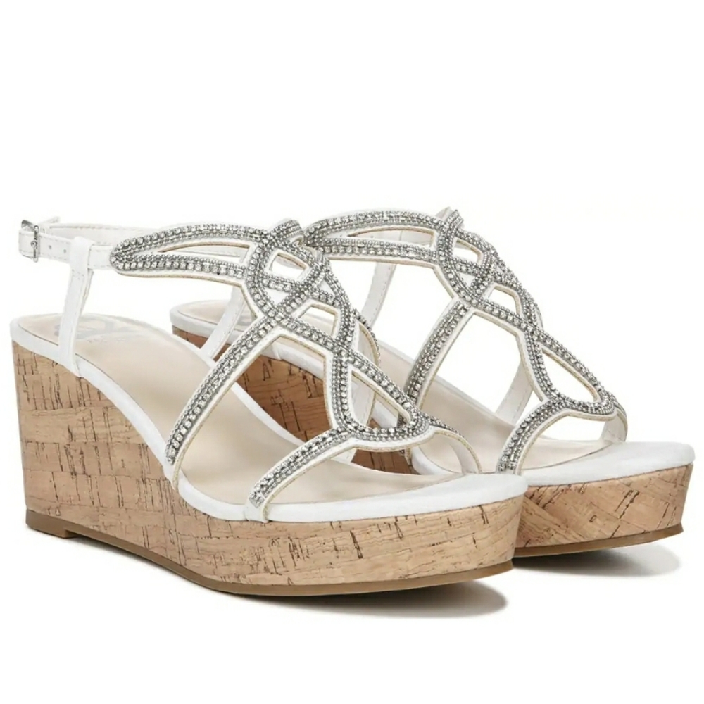 Fergie Mimic White Sandal sz 10 NWOT